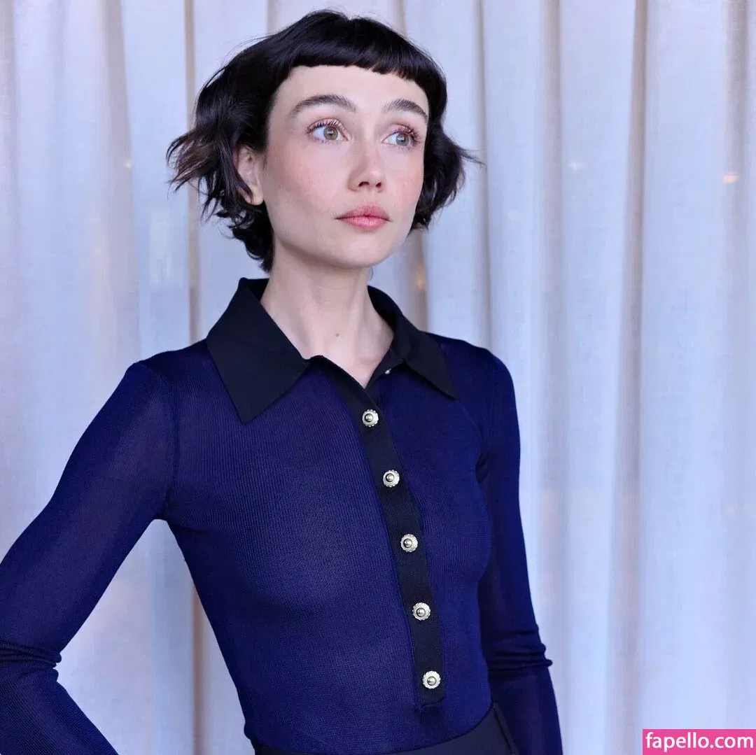 Sydney Chandler Onlyfans Photo Gallery 