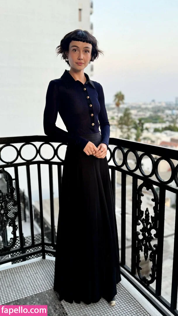 Sydney Chandler Onlyfans Photo Gallery 