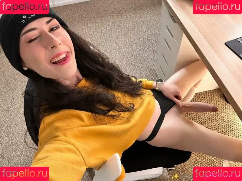 OlympiaBeanie Onlyfans Photo Gallery 