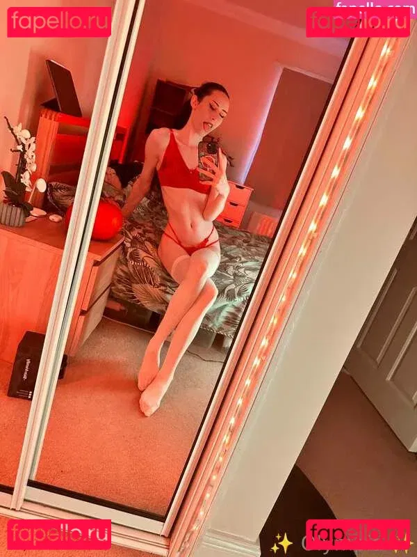 OlympiaBeanie Onlyfans Photo Gallery 