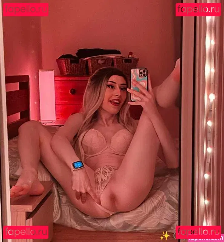 OlympiaBeanie Onlyfans Photo Gallery 