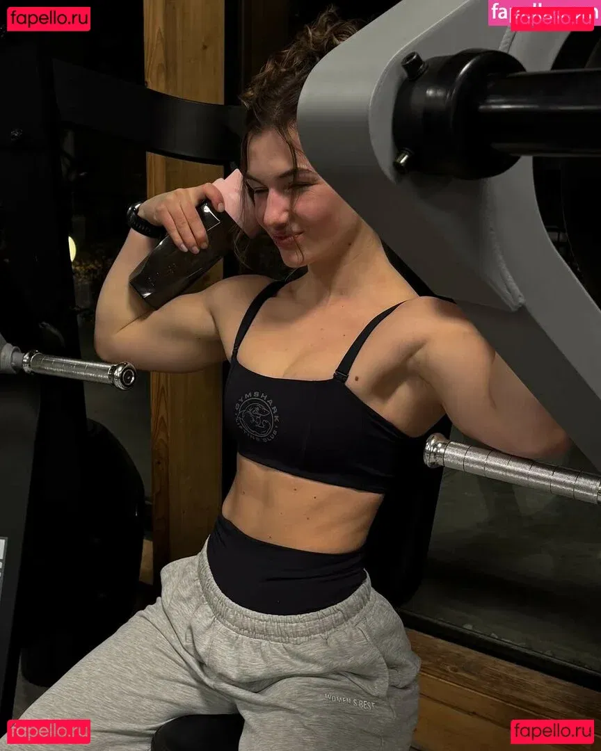 Veronica Kreidl Onlyfans Photo Gallery 