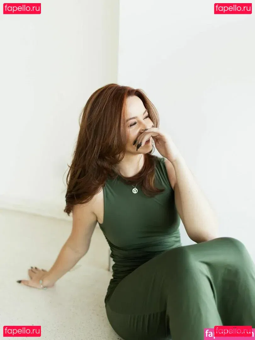 Julia Linhares Onlyfans Photo Gallery 