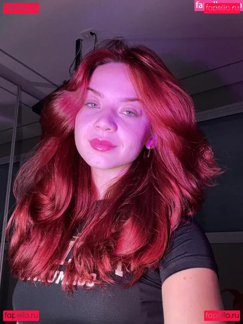 Julia Linhares Onlyfans Photo Gallery 