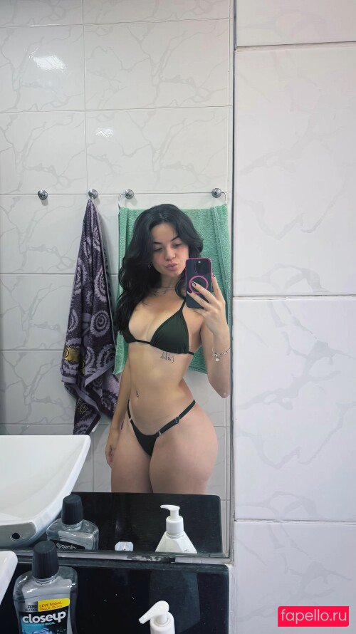 Julia Linhares Nude Onlyfans Photo 9
