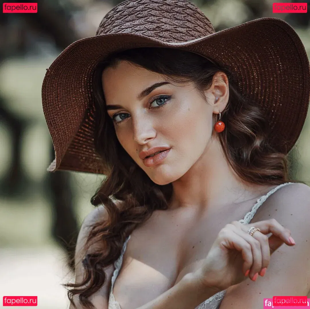 Juli Djuzheva Onlyfans Photo Gallery 