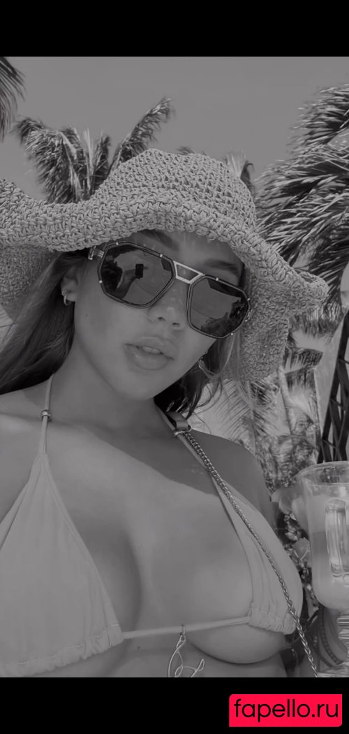 stephy_licea Onlyfans Photo Gallery 