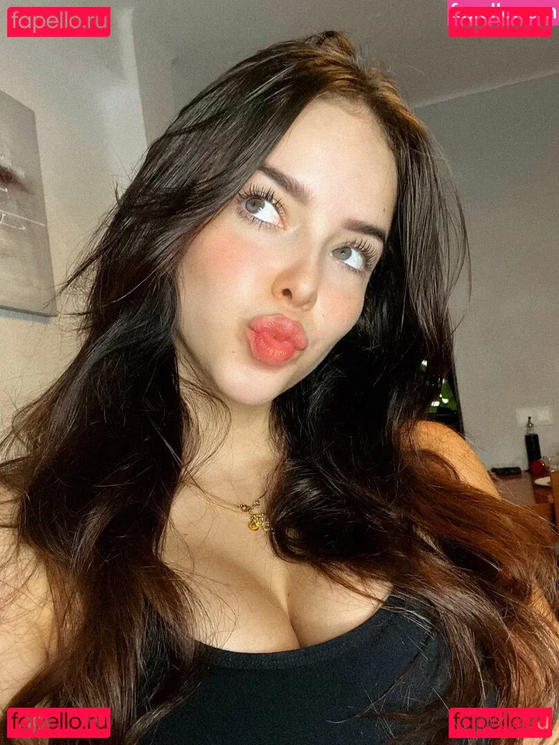 Sabrina Salvatierra Onlyfans Photo Gallery 