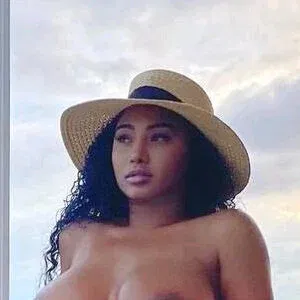 BritishOlivia Onlyfans Photo Gallery 