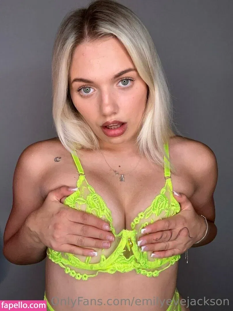 emilyevejackson Onlyfans Photo Gallery 