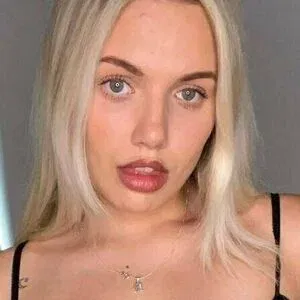 emilyevejackson Onlyfans Photo Gallery 