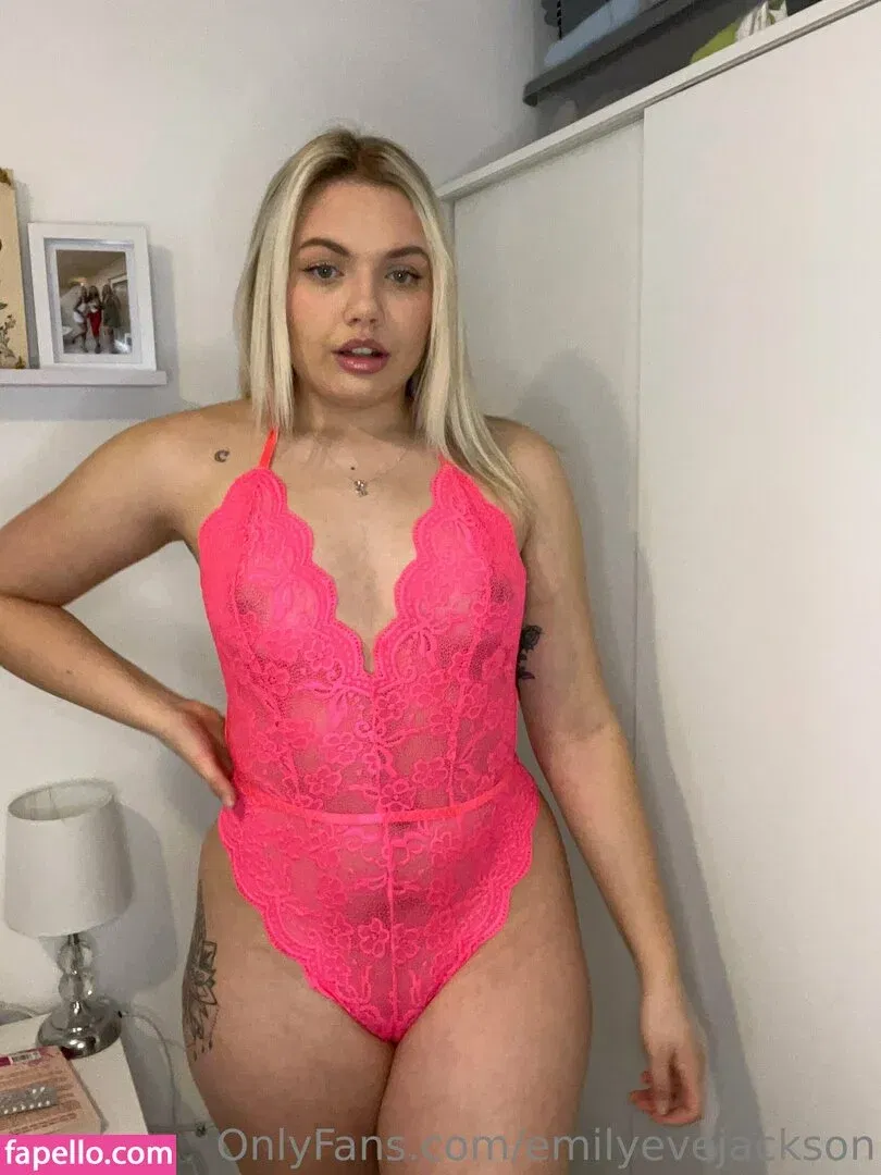 emilyevejackson Onlyfans Photo Gallery 