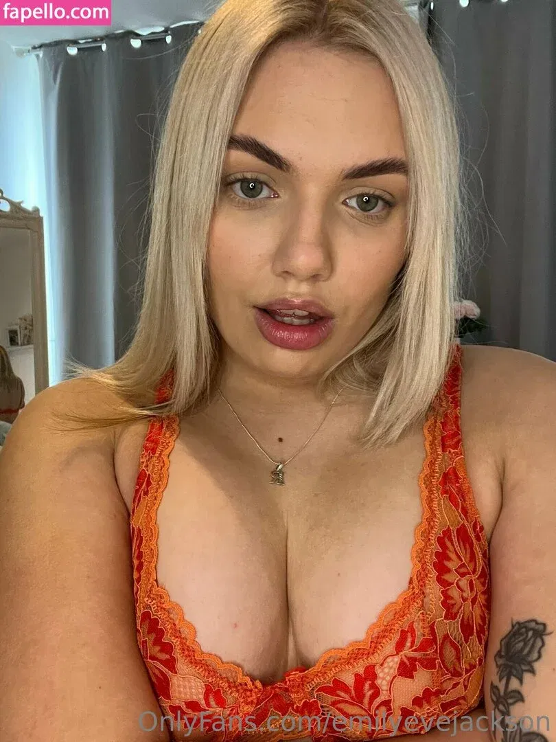 emilyevejackson Onlyfans Photo Gallery 