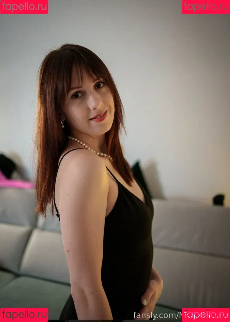 blackbee_lili Onlyfans Photo Gallery 