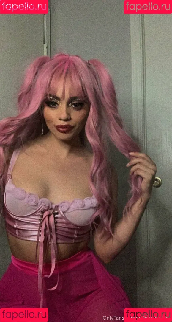 Sasha Sweetness Onlyfans Photo Gallery 