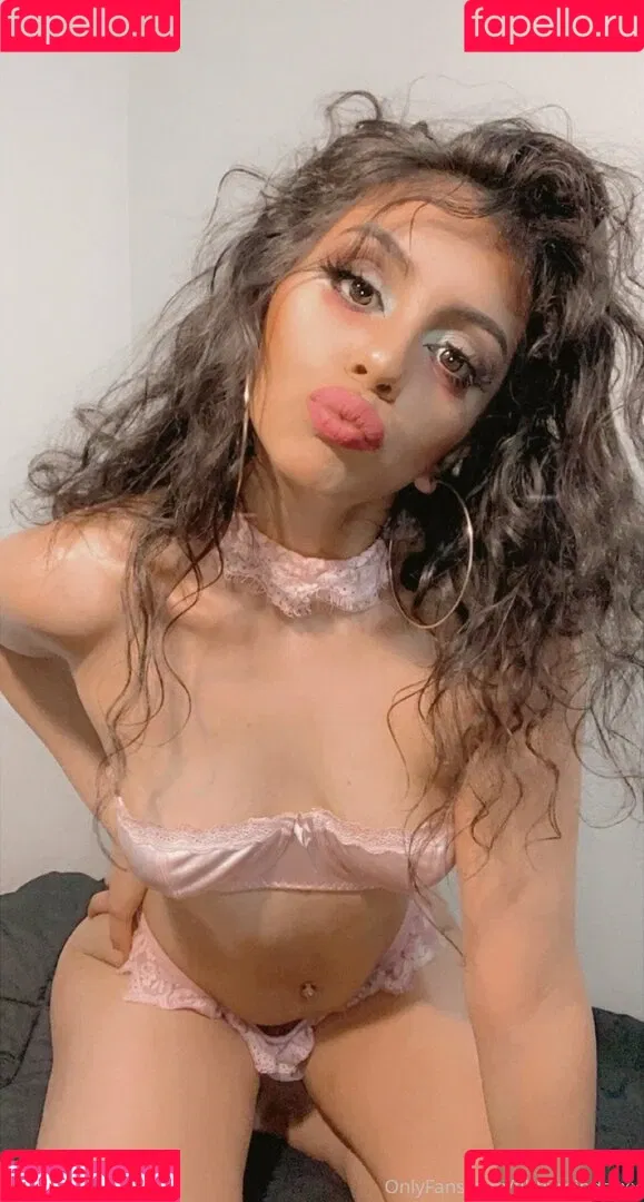Sasha Sweetness Onlyfans Photo Gallery 
