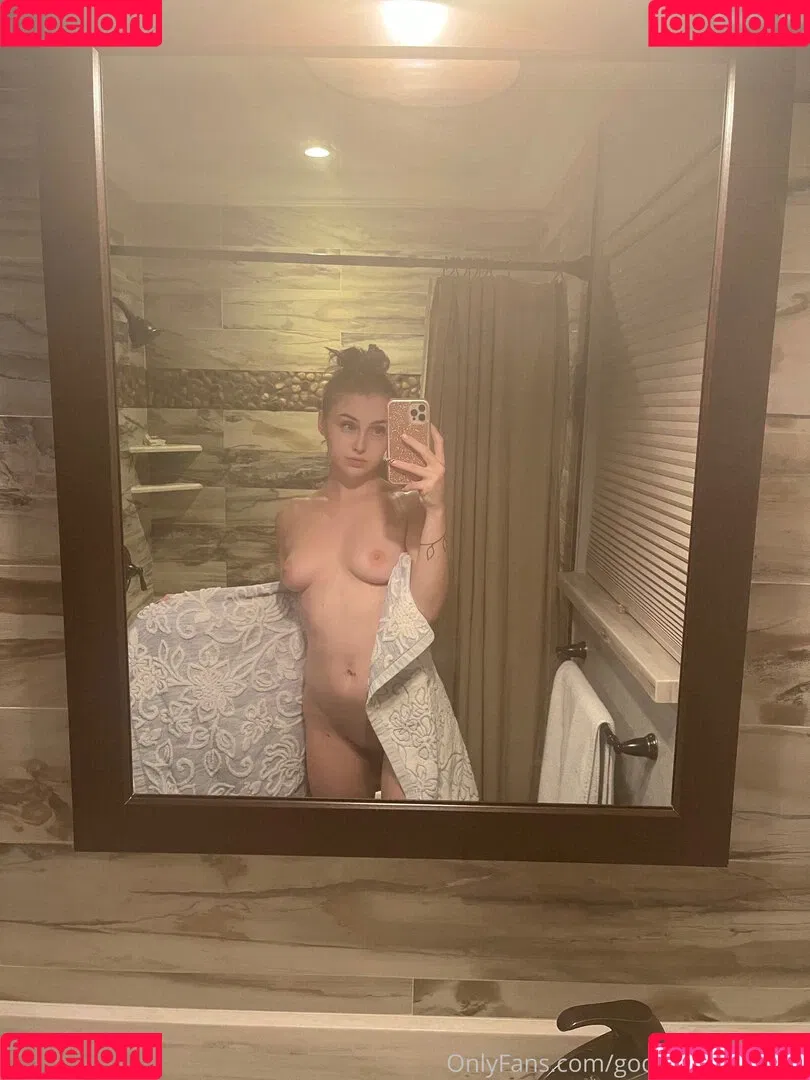 EtherealClaire Onlyfans Photo Gallery 