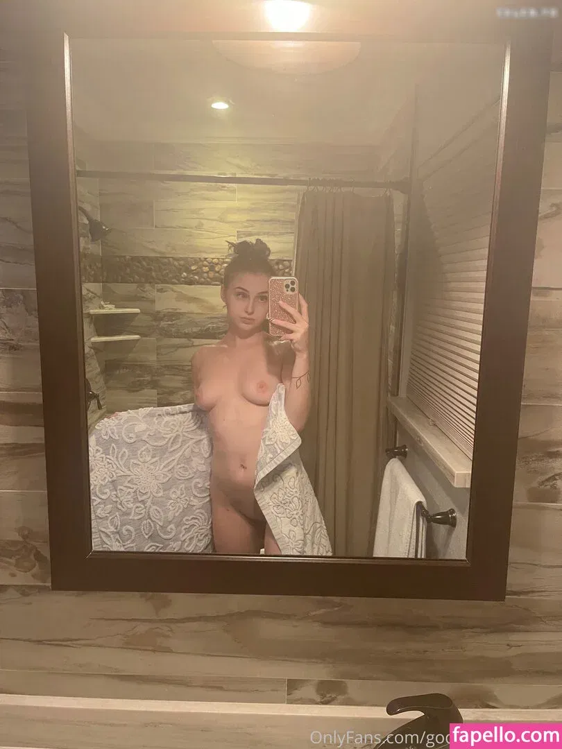 EtherealClaire Onlyfans Photo Gallery 