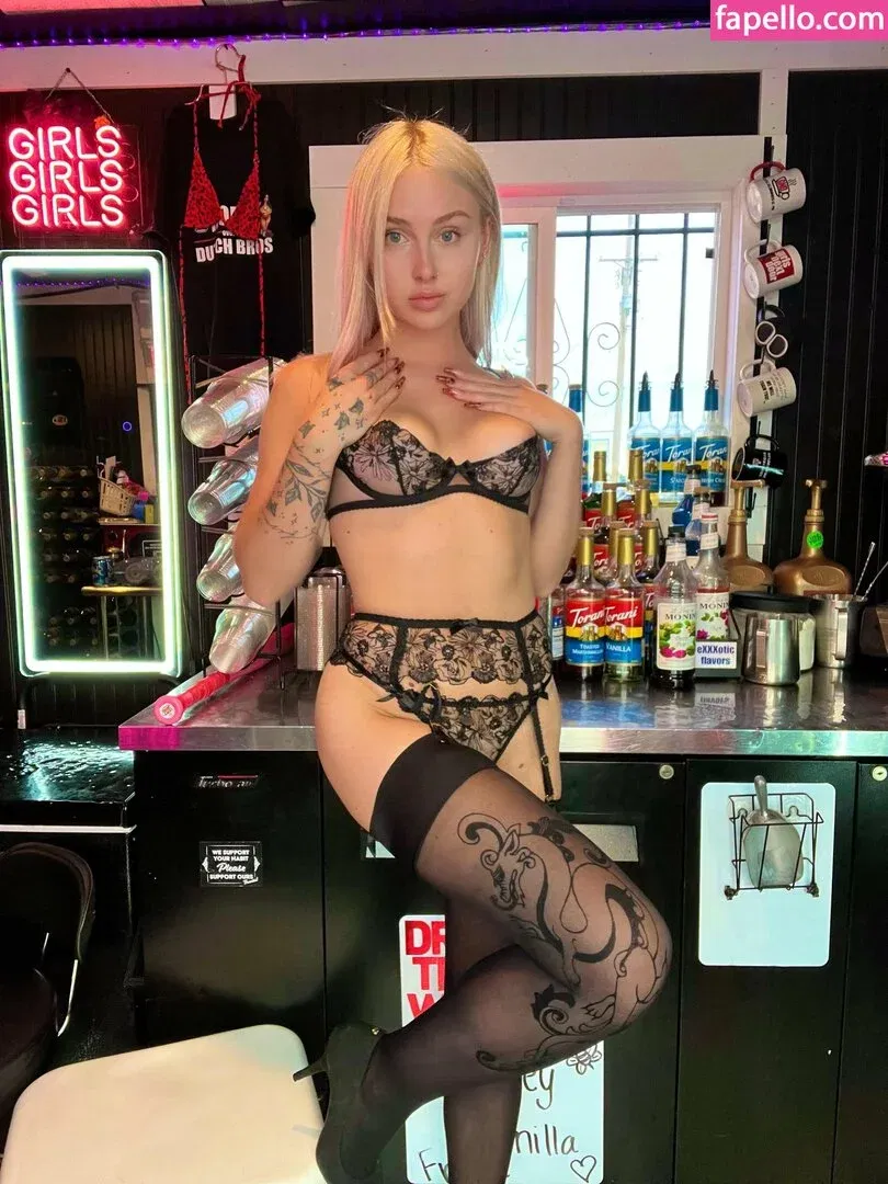 EtherealClaire Onlyfans Photo Gallery 