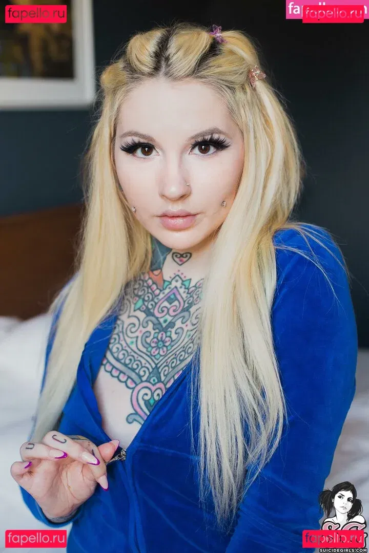 WalkingWoounded Onlyfans Photo Gallery 