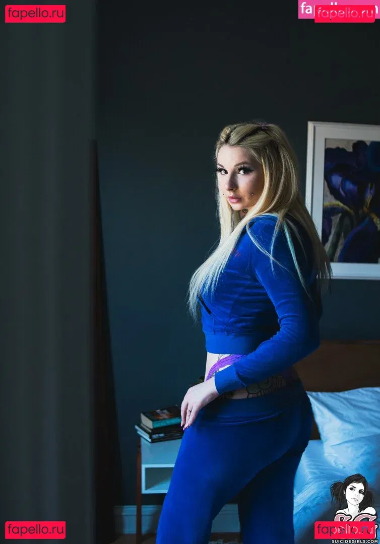 WalkingWoounded Onlyfans Photo Gallery 