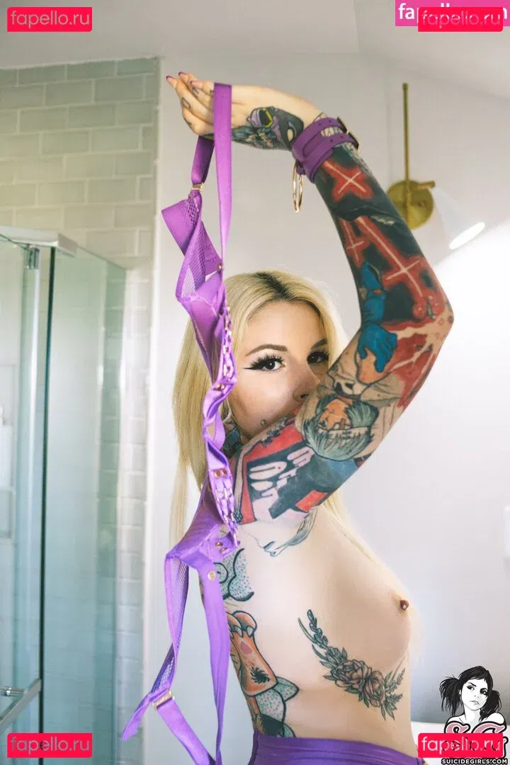 WalkingWoounded Onlyfans Photo Gallery 