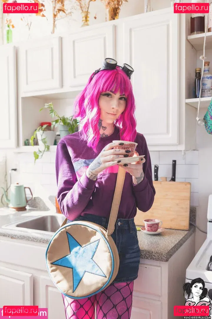 WalkingWoounded Onlyfans Photo Gallery 