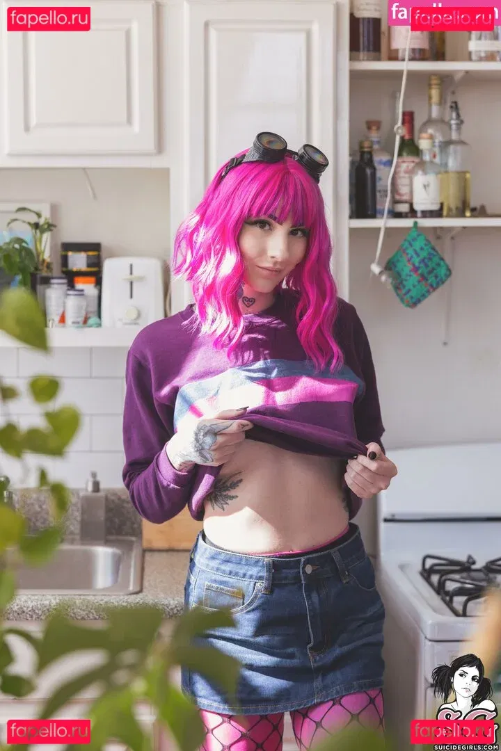 WalkingWoounded Onlyfans Photo Gallery 