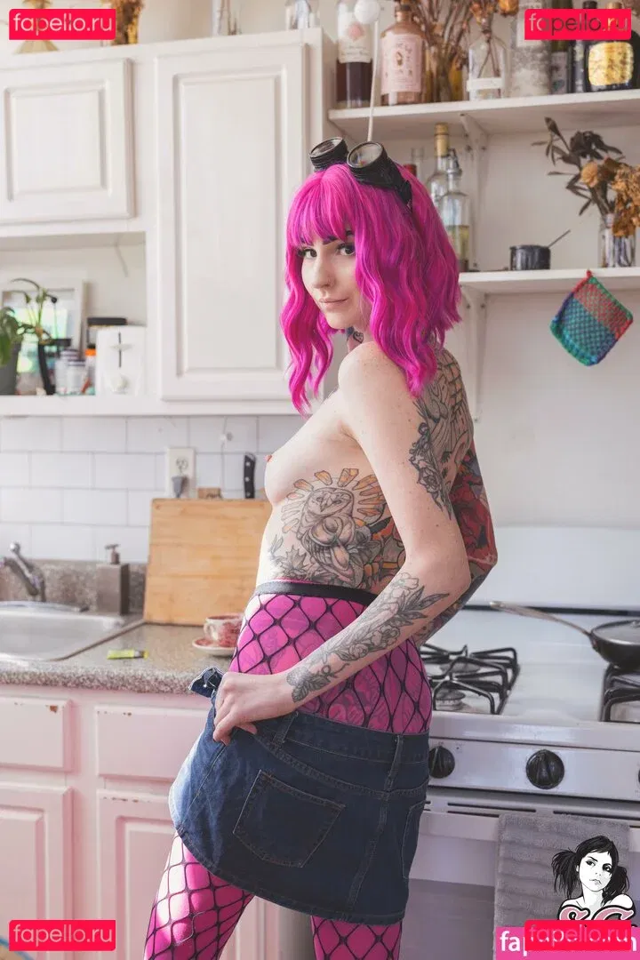 WalkingWoounded Onlyfans Photo Gallery 