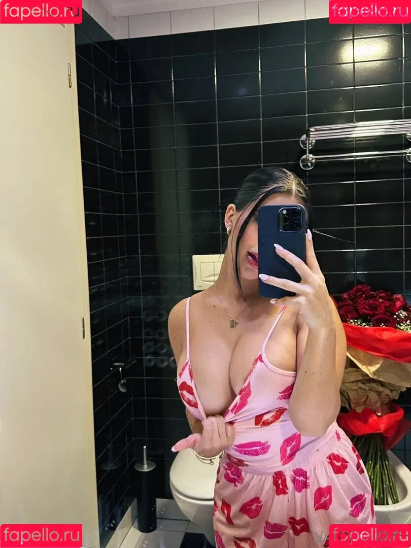 Valeng222 Onlyfans Photo Gallery 