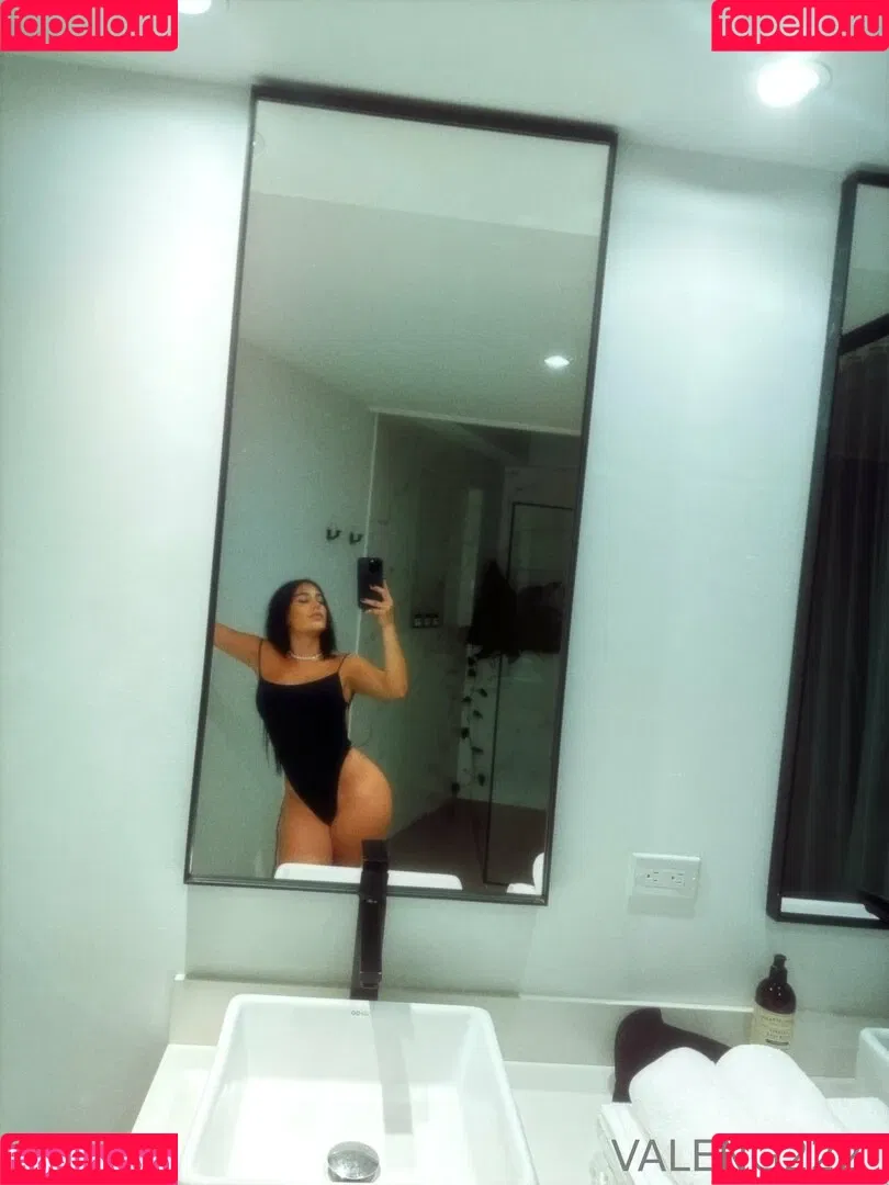 Valeng222 Onlyfans Photo Gallery 