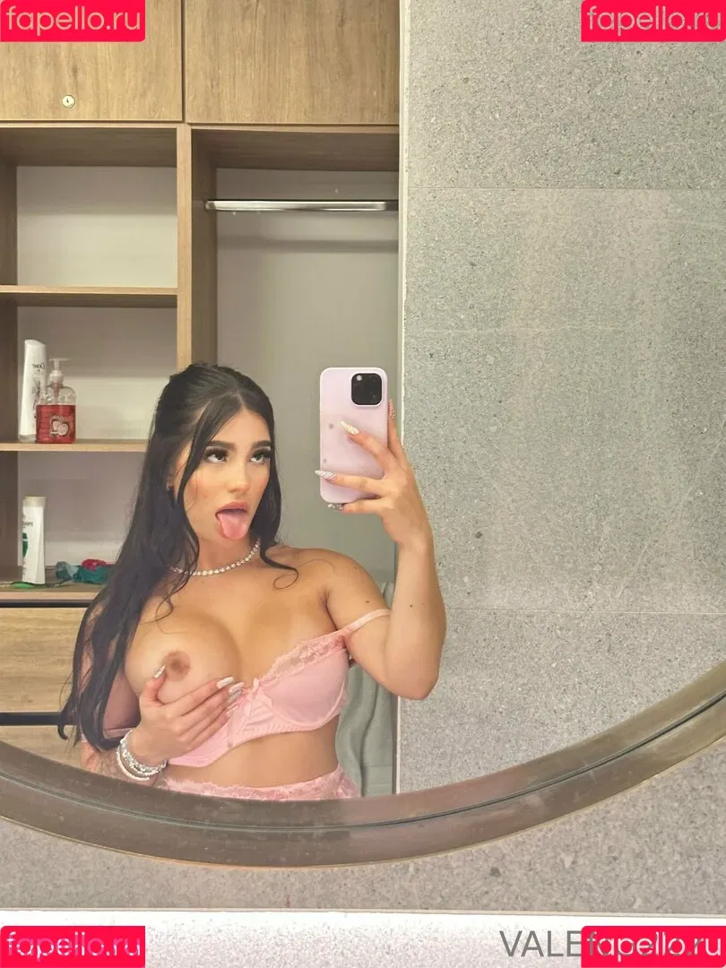 Valeng222 Onlyfans Photo Gallery 