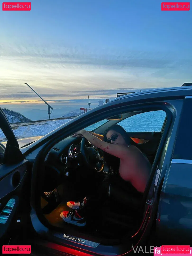 Valeng222 Onlyfans Photo Gallery 