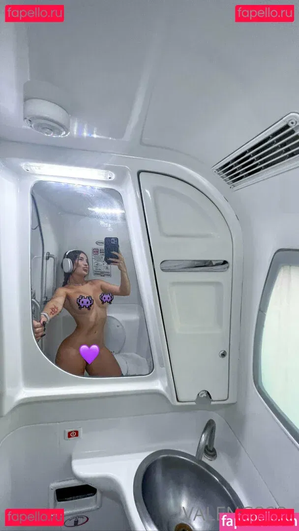 Valeng222 Onlyfans Photo Gallery 