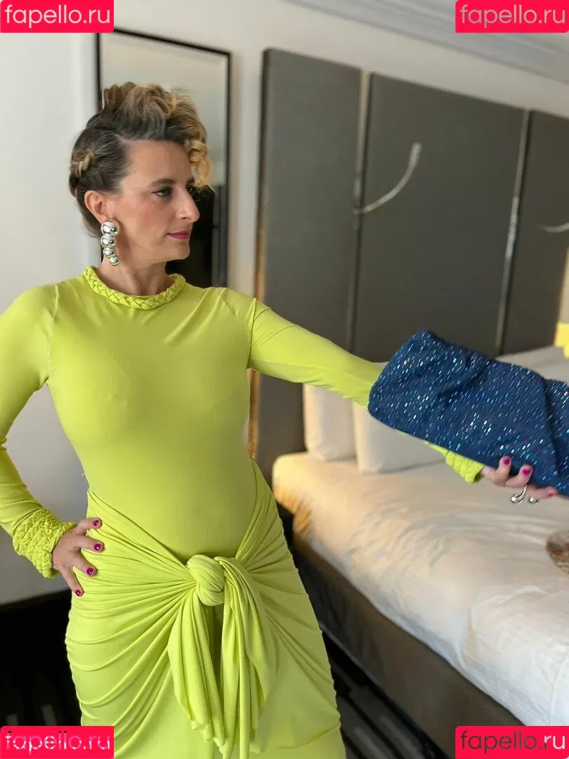 Felicity Ward Onlyfans Photo Gallery 