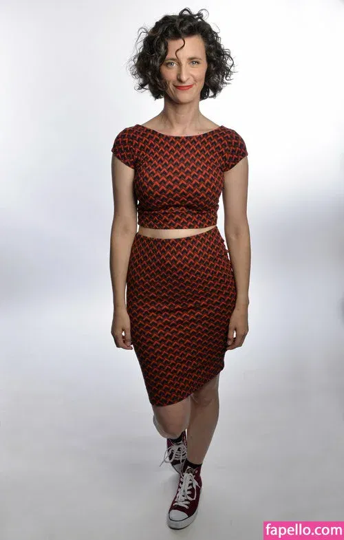 Felicity Ward Onlyfans Photo Gallery 