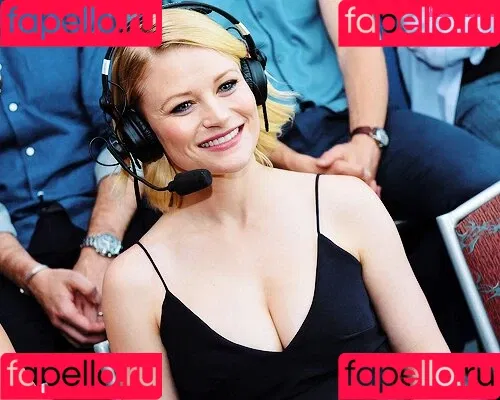 Emilie De Ravin Onlyfans Photo Gallery 
