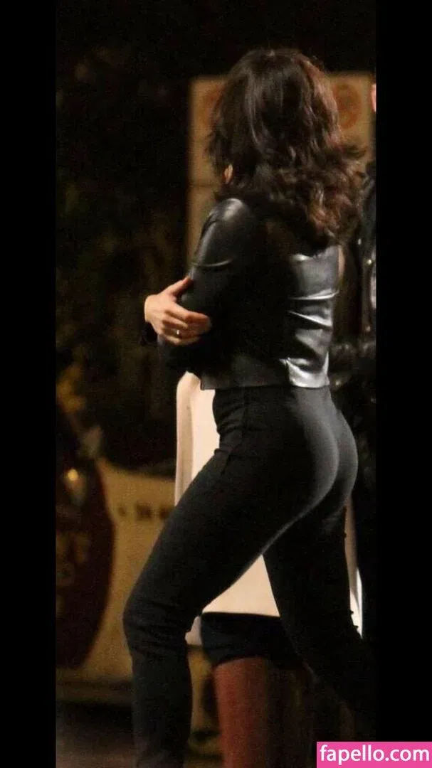 Emilie De Ravin Onlyfans Photo Gallery 