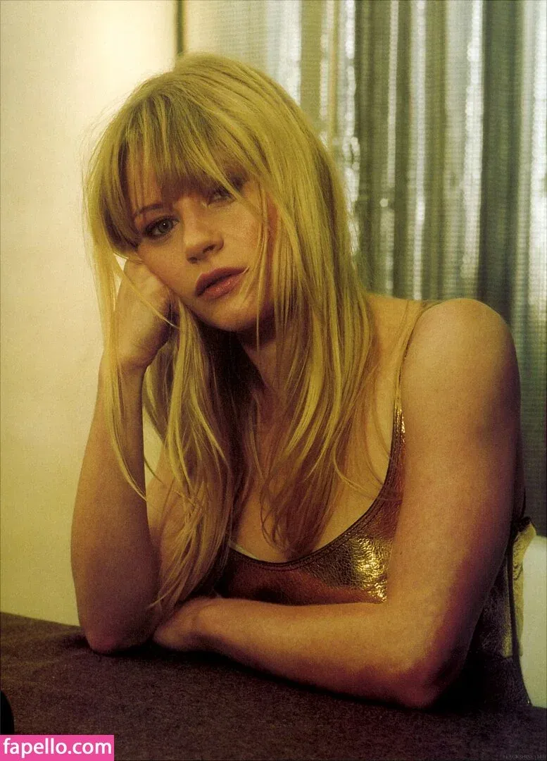 Emilie De Ravin Onlyfans Photo Gallery 