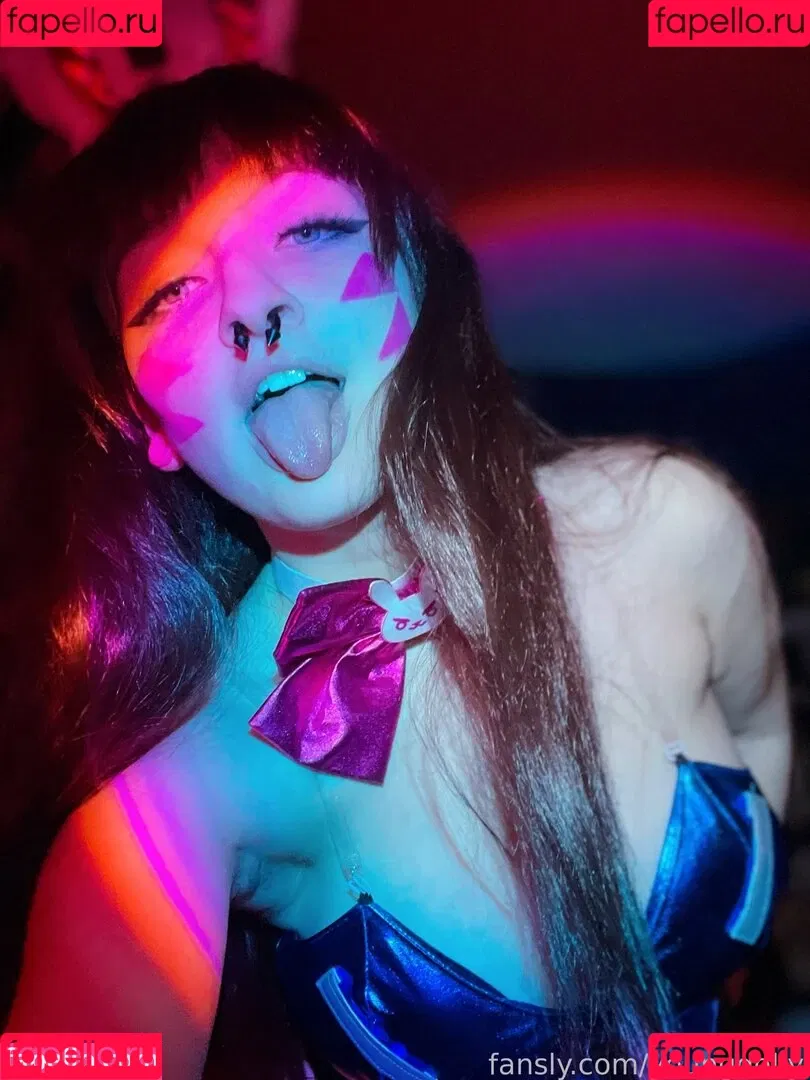 youngdolly Onlyfans Photo Gallery 