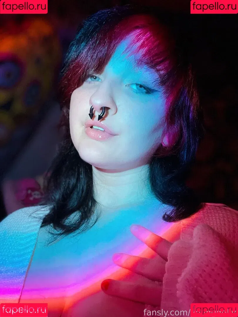 youngdolly Onlyfans Photo Gallery 