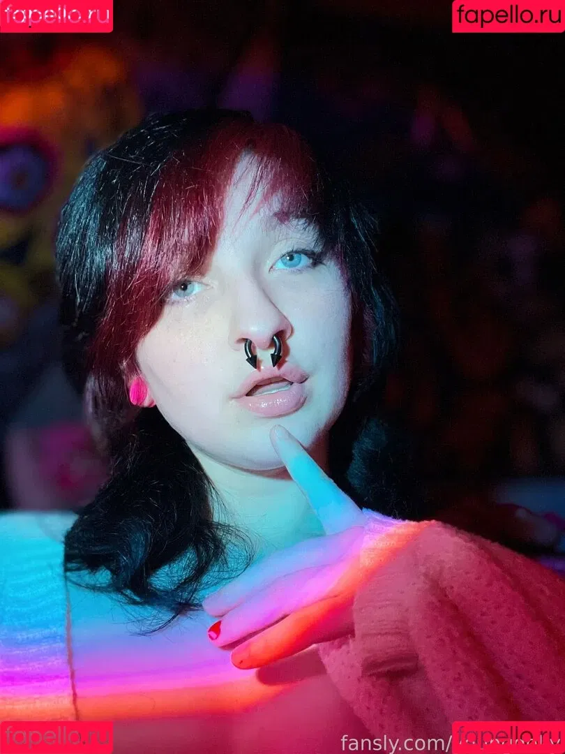 youngdolly Onlyfans Photo Gallery 