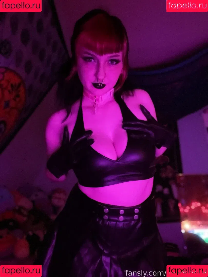 youngdolly Onlyfans Photo Gallery 