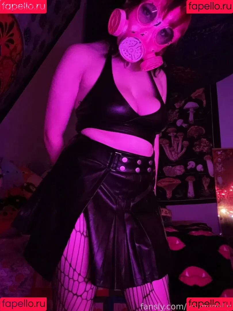 youngdolly Onlyfans Photo Gallery 