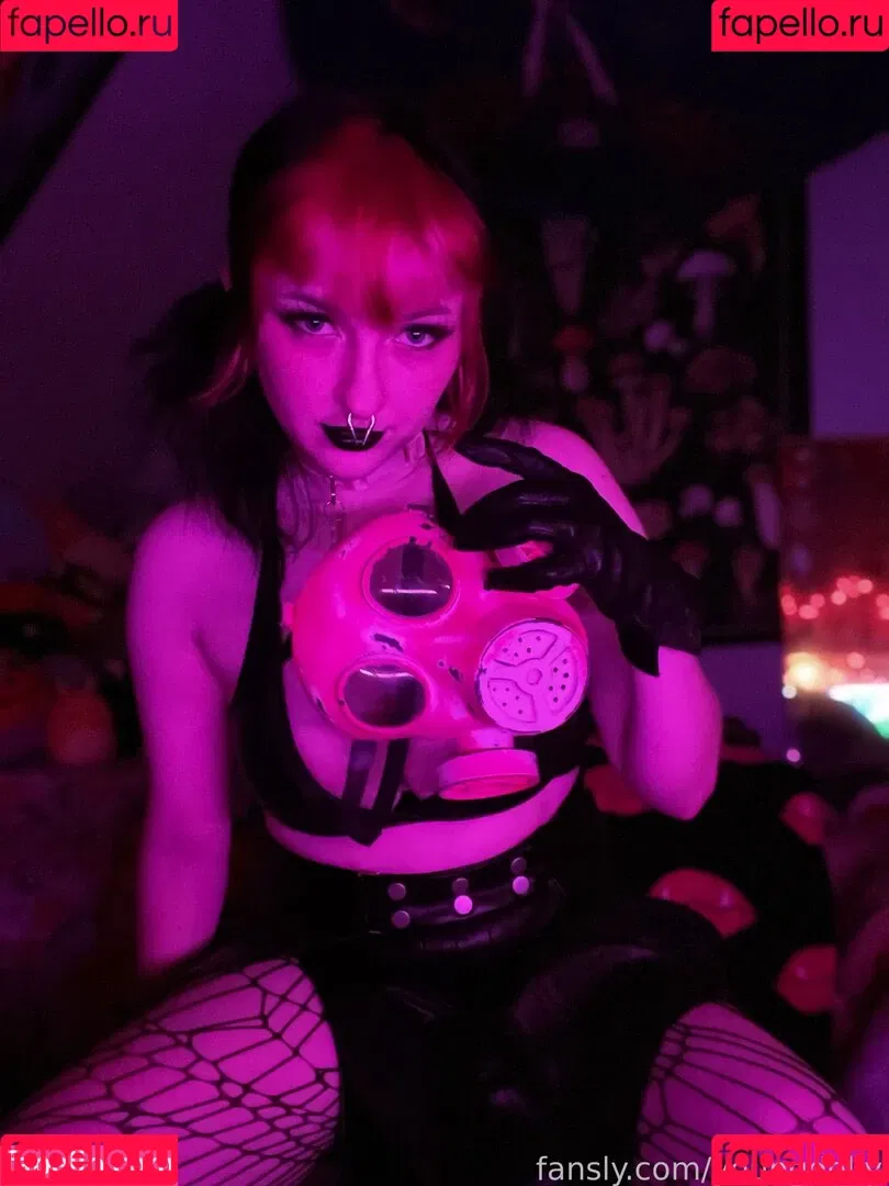 youngdolly Onlyfans Photo Gallery 