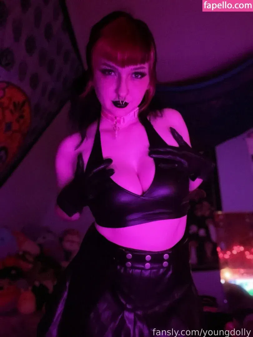 youngdolly Onlyfans Photo Gallery 