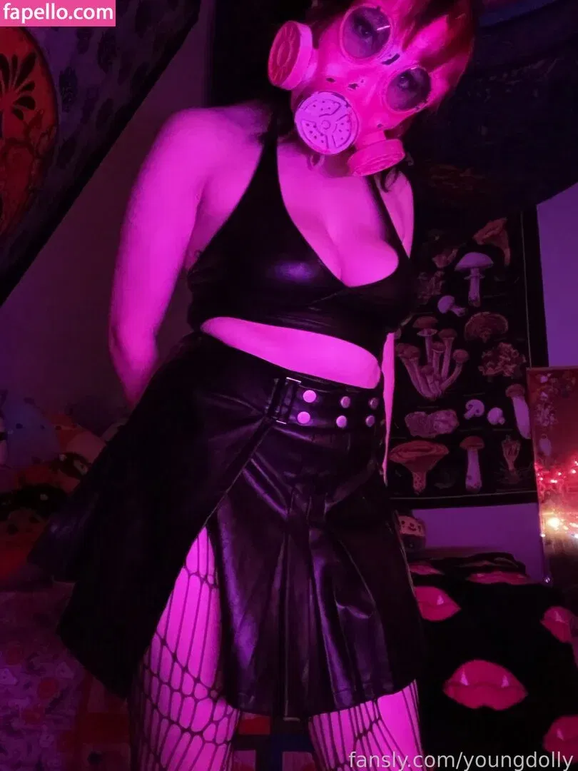 youngdolly Onlyfans Photo Gallery 