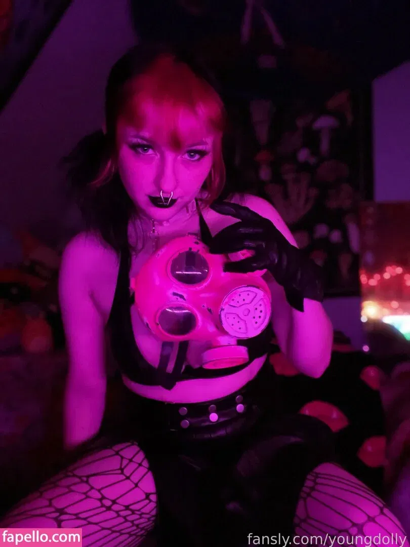 youngdolly Onlyfans Photo Gallery 