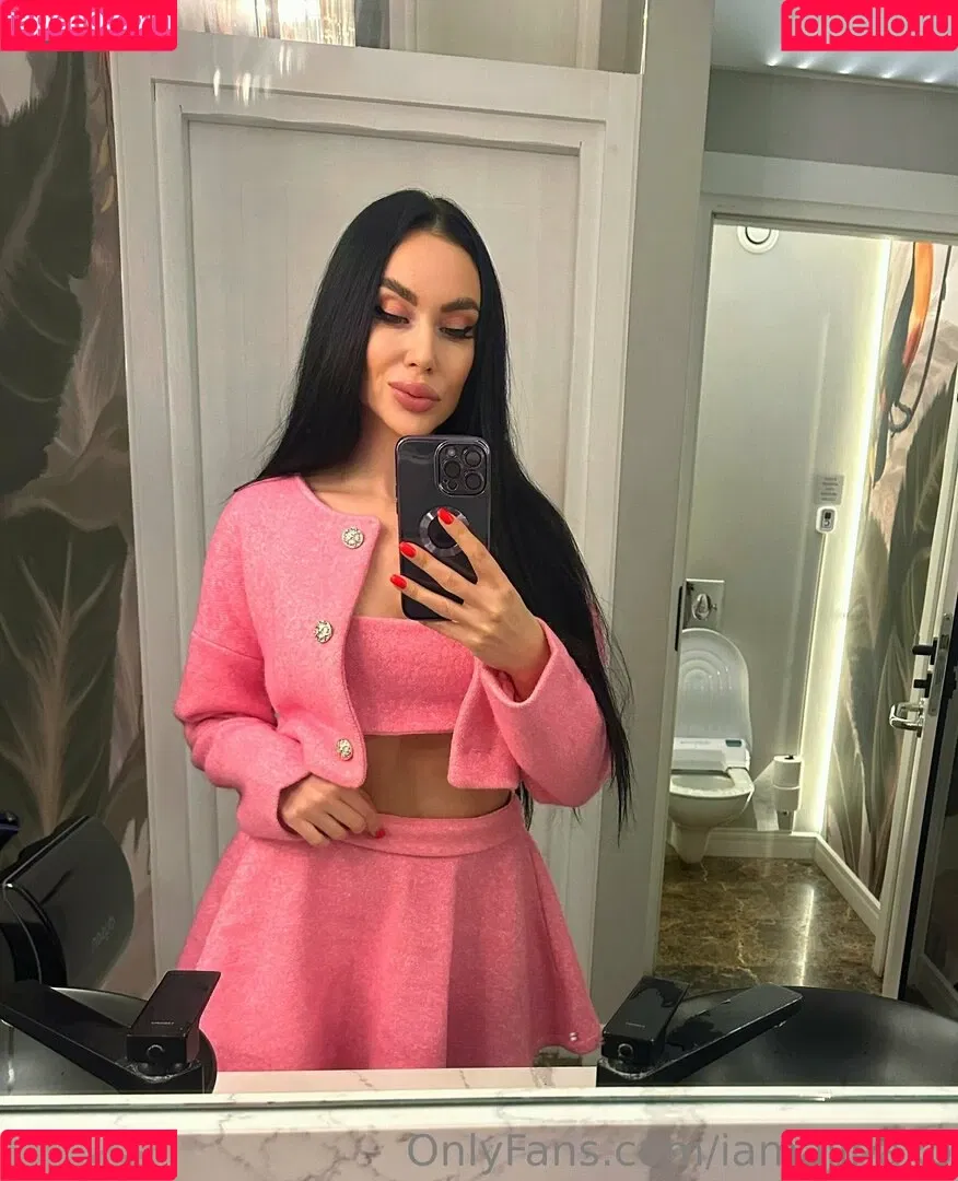 alinaboobs Onlyfans Photo Gallery 