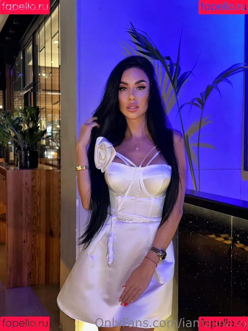 alinaboobs Onlyfans Photo Gallery 